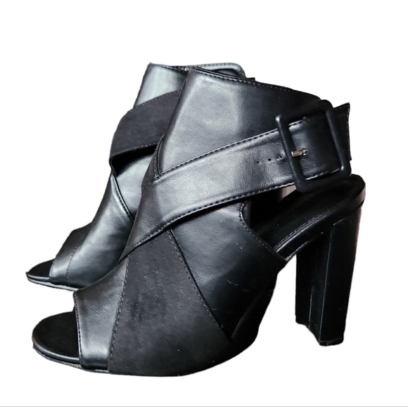 Justfab Marilyn Heeled Sandal -> JustFab Marilyn Heeled Sandal - Picture 6 of 8